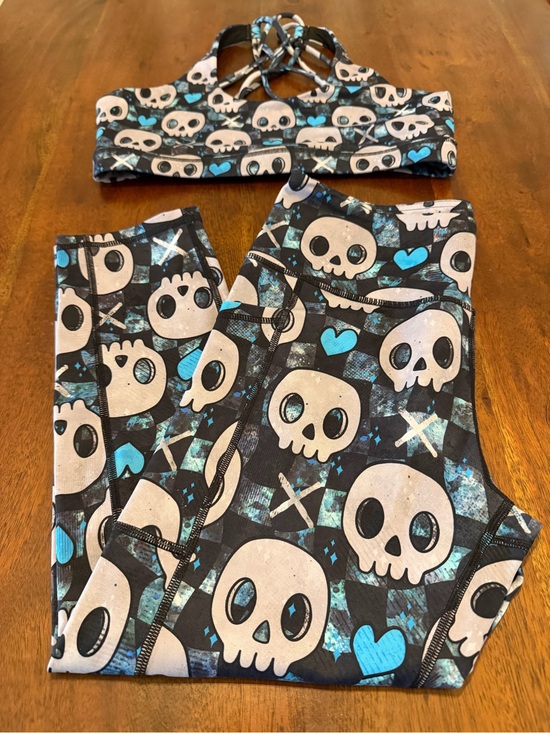 Constantly Varied Gear Pants - Constantly Varied Gear Emo Skulls Capri Set